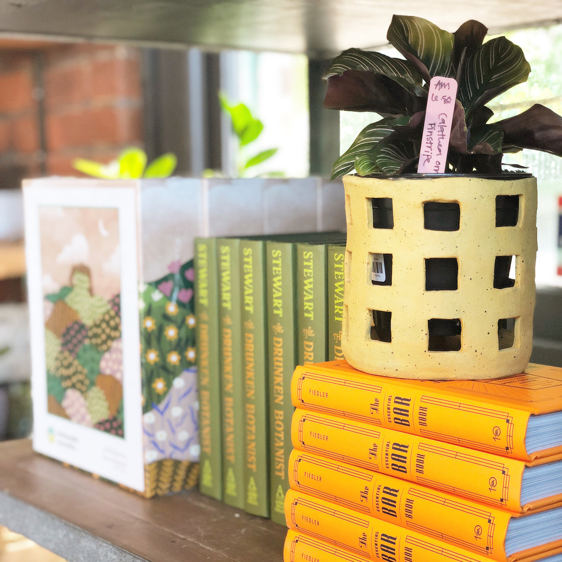 How to Style your Shelves