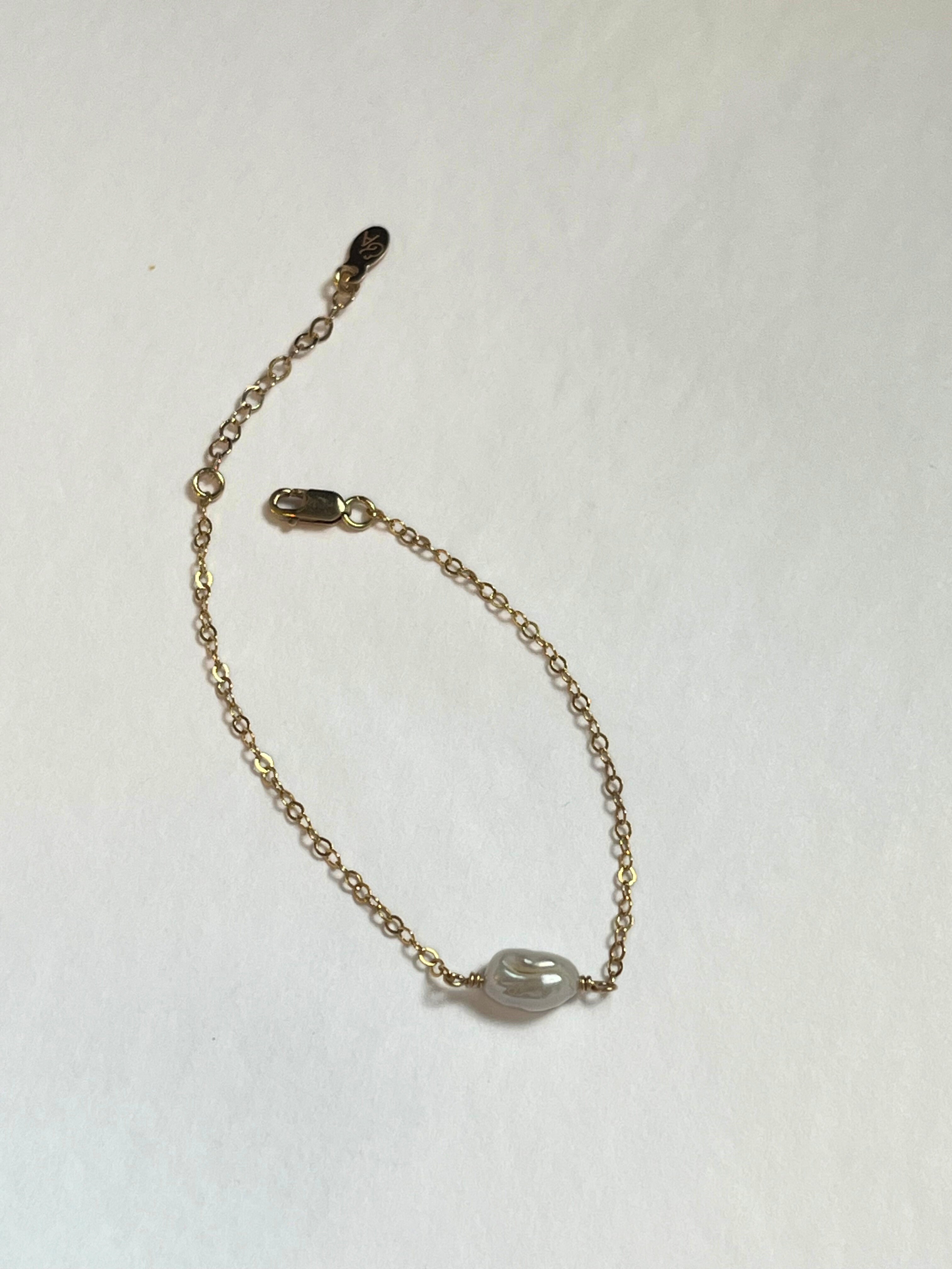 Simple Pearl Bracelet [LIMITED EDITION]