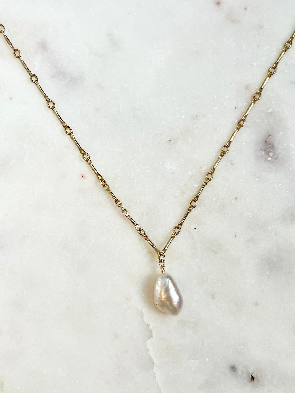Luna Bar Pearl Necklace [LIMITED EDITION]
