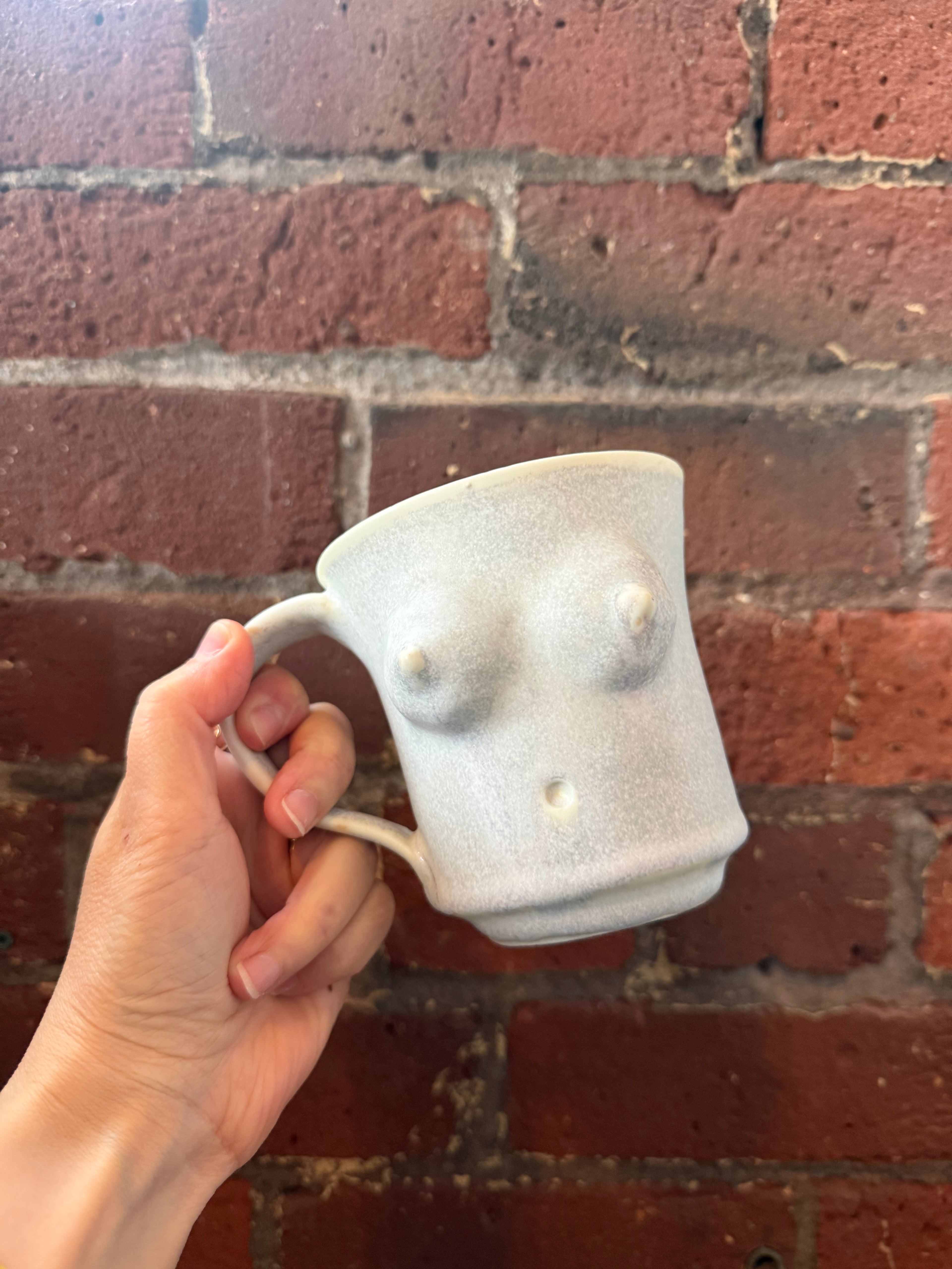 Off-White Curvy Lady Mug