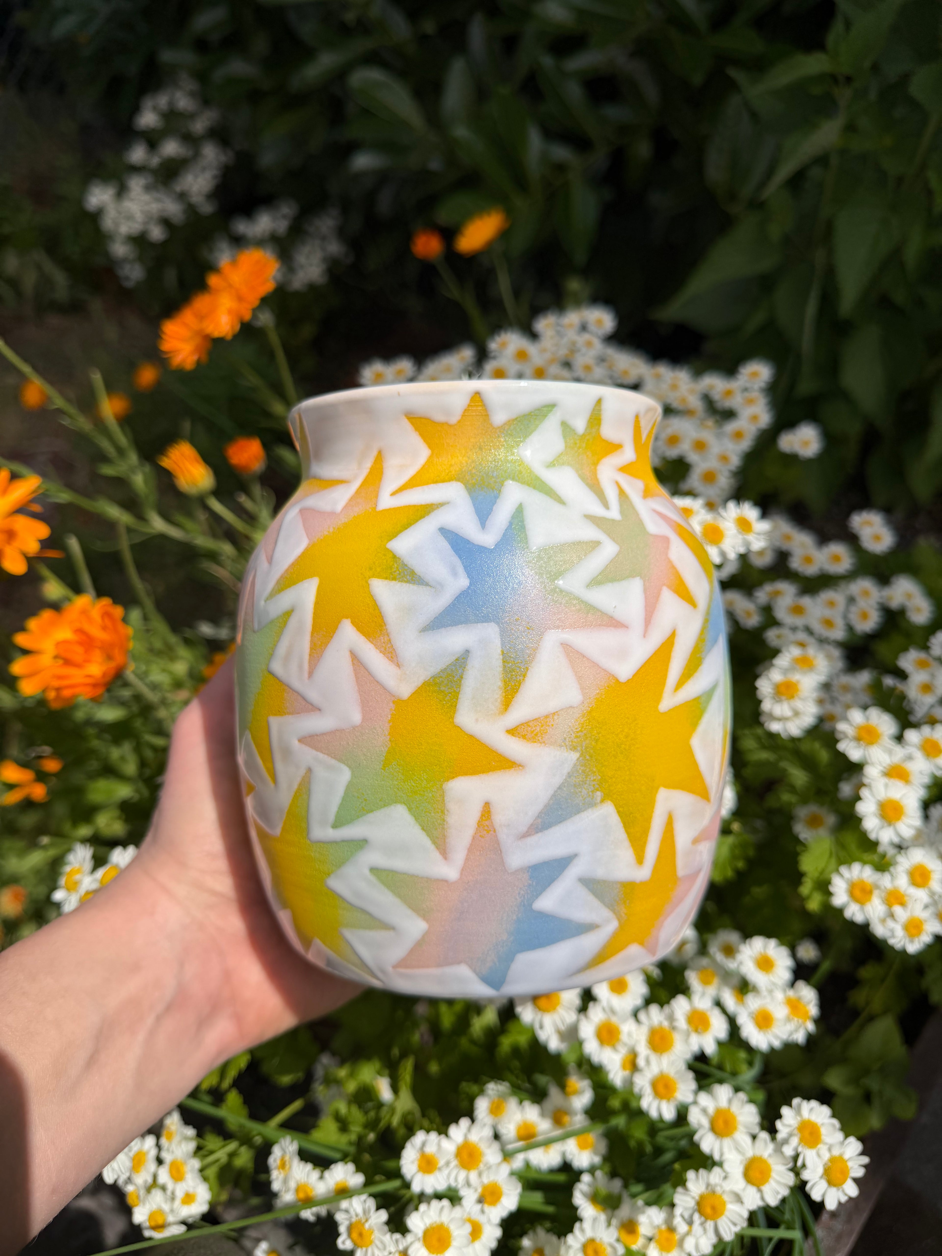 Star Vase in XLarge, White