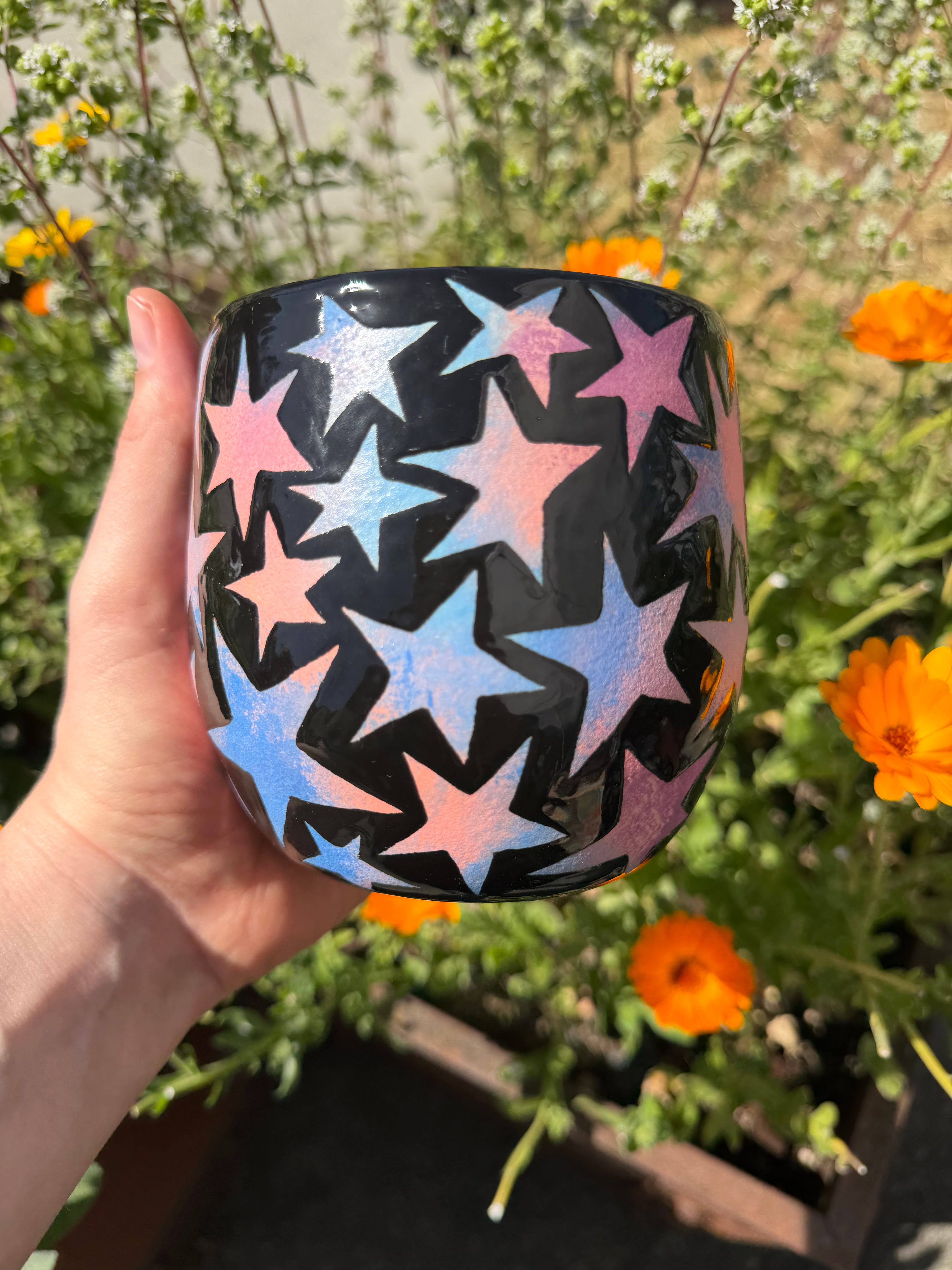 Star Vase in Med-Large, Black
