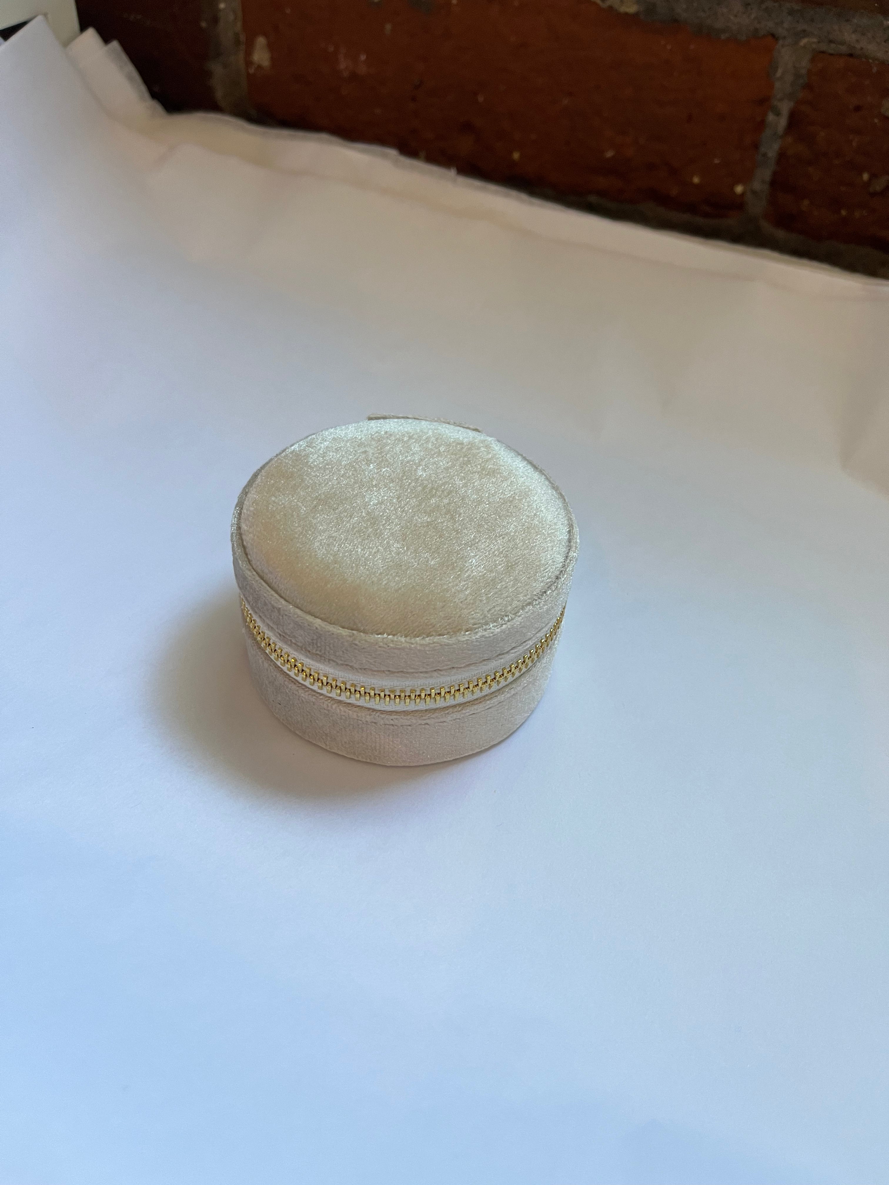 Round Travel Jewelry Case