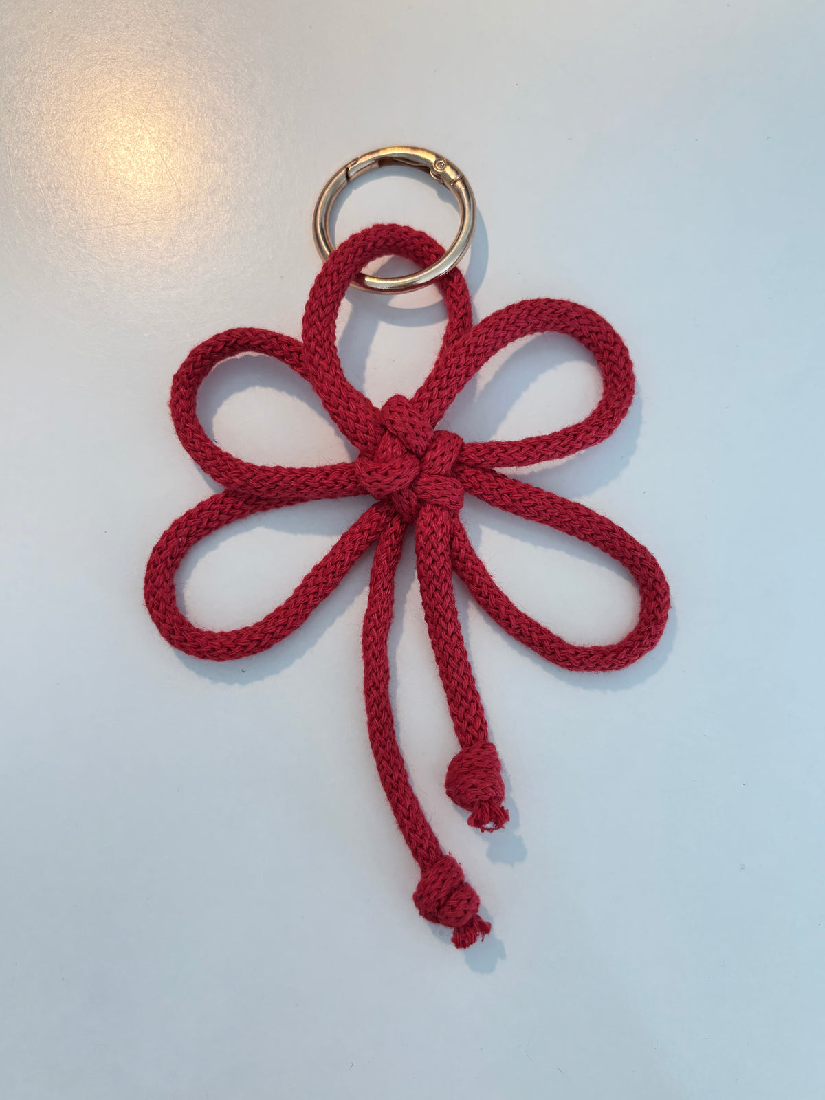 Hana Knot Charm in Red