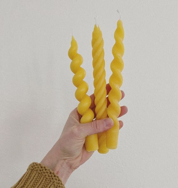 Spiral Taper Candle