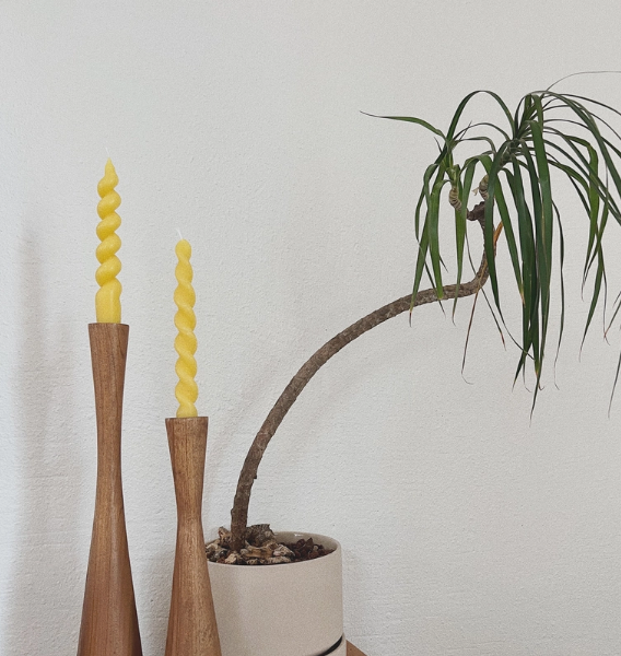 Spiral Taper Candle