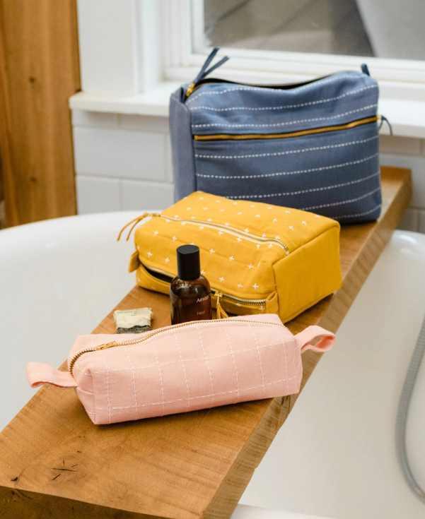 Small Grid-Stitch Toiletry Bag