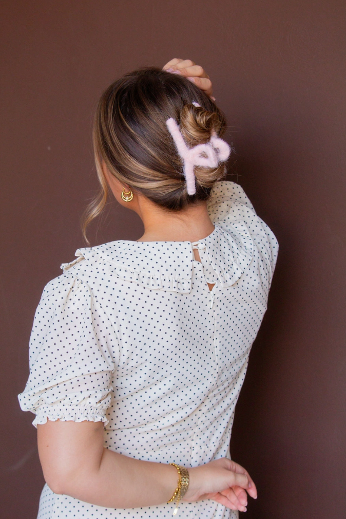Bubblegum Pink Knit Claw Clip