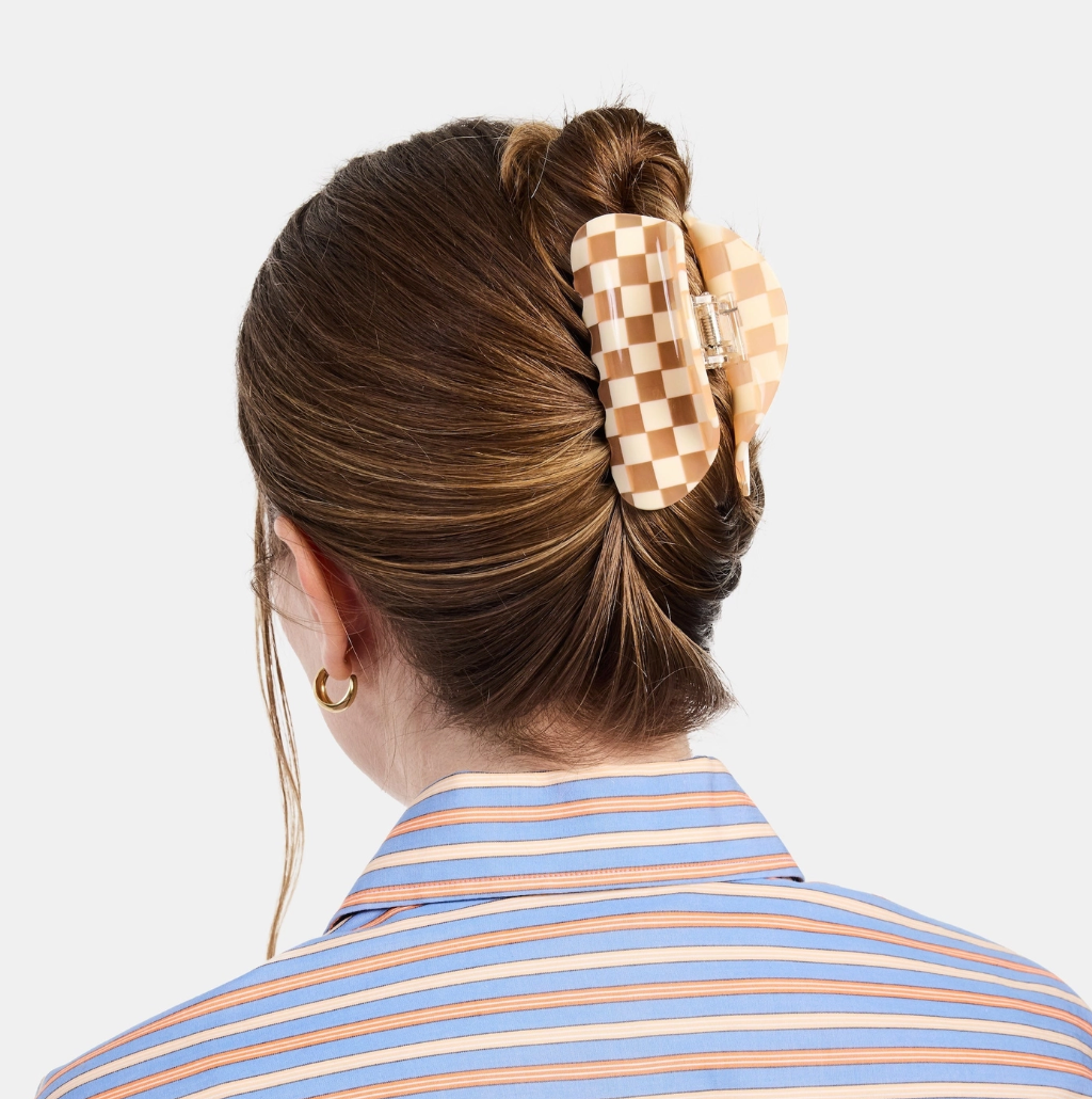 Checker Claw in Frosé