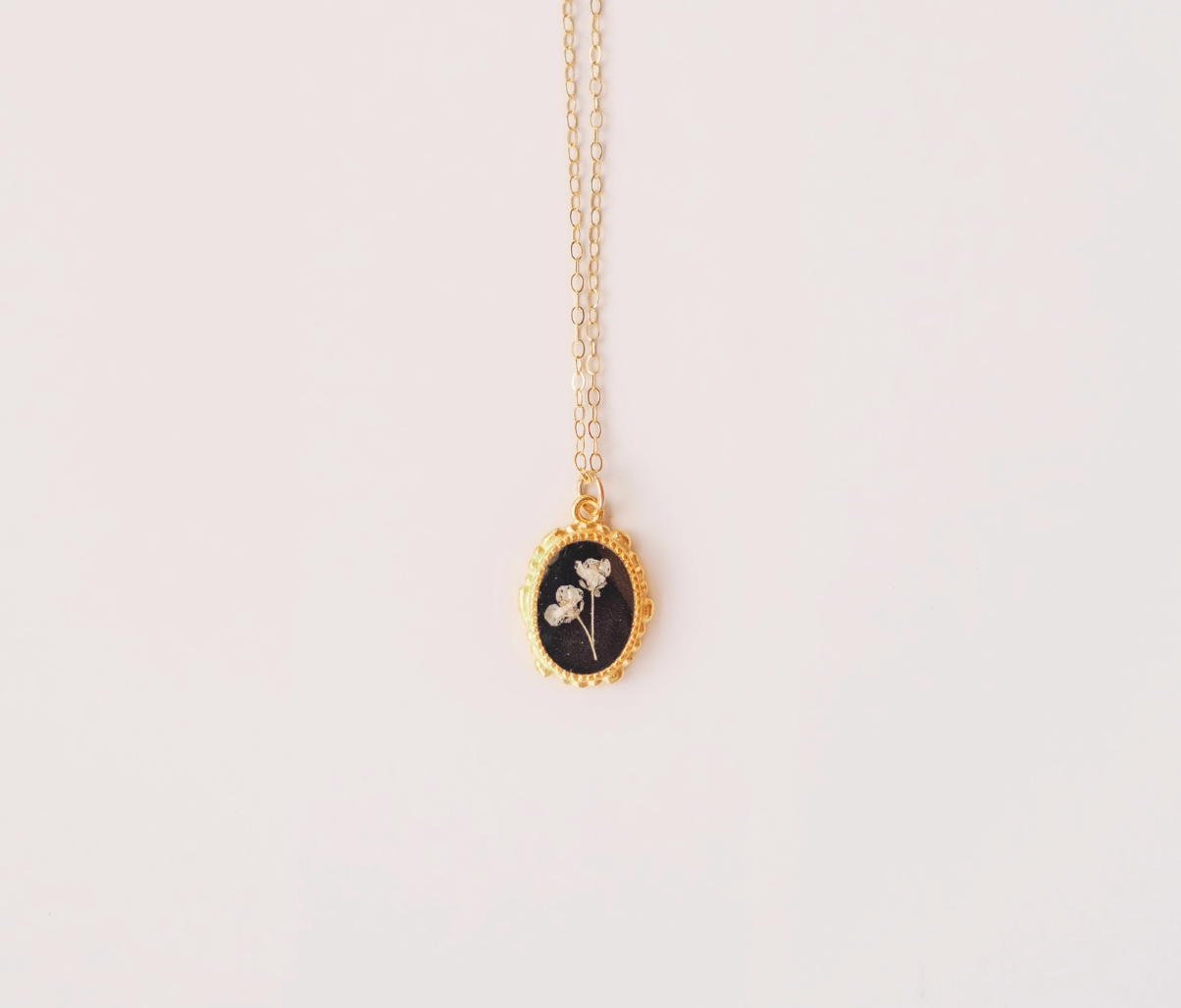 Beaded Oval Pressed Flower Necklace