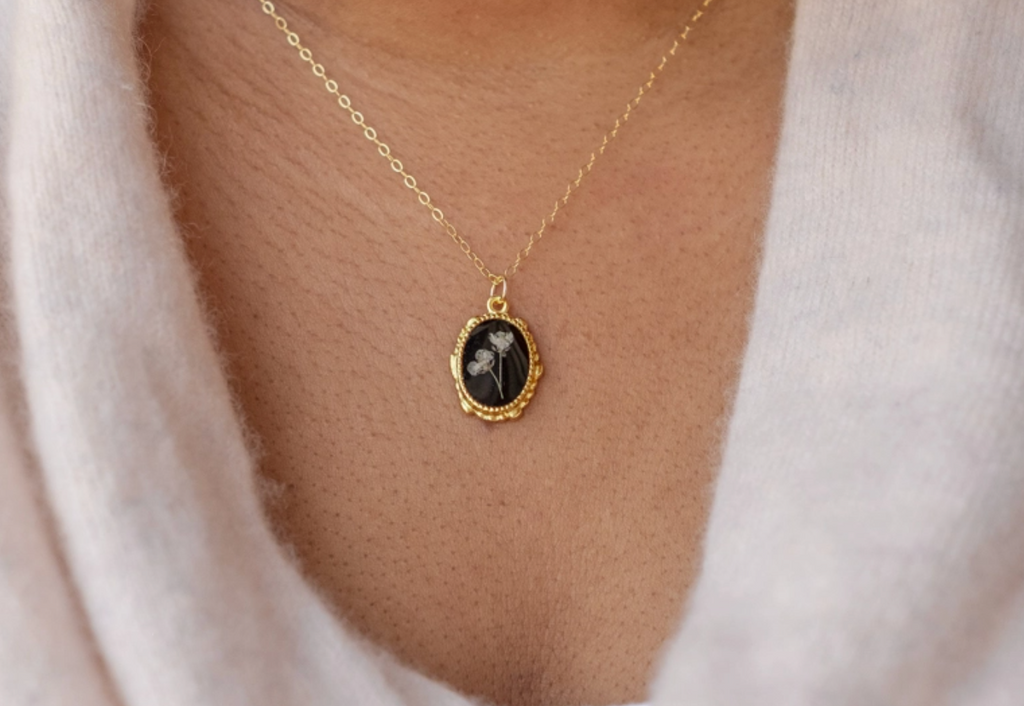 Beaded Oval Pressed Flower Necklace