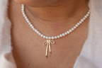 Bow Pearl Necklace