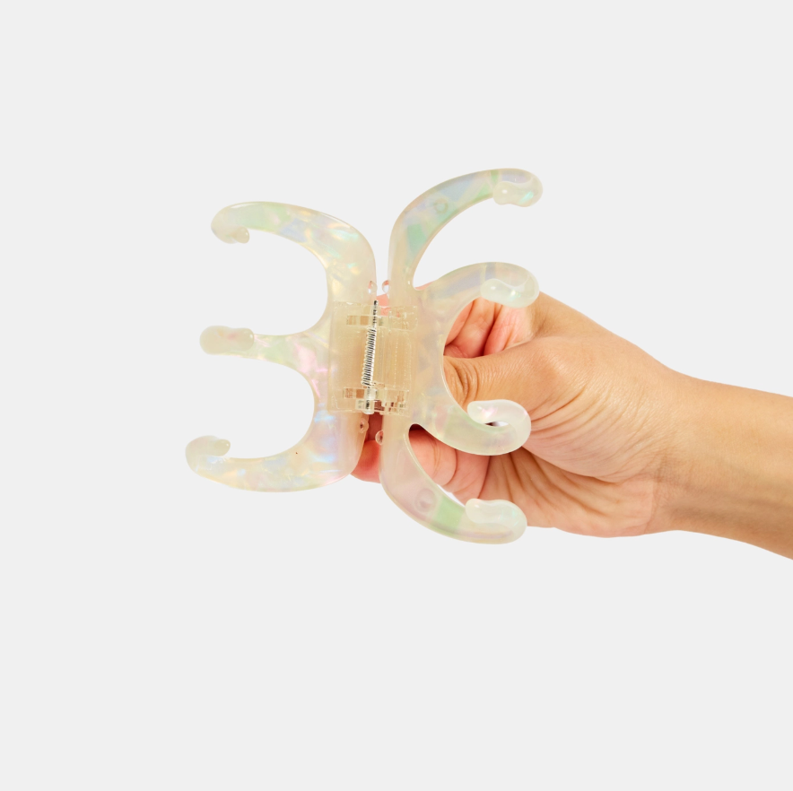 Octopus Claw in Large Pearl Shimmer