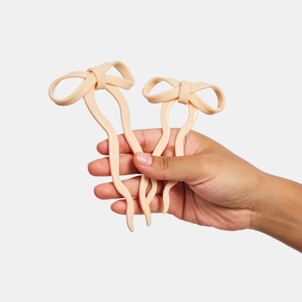 Bow Hairpin in Large Cream
