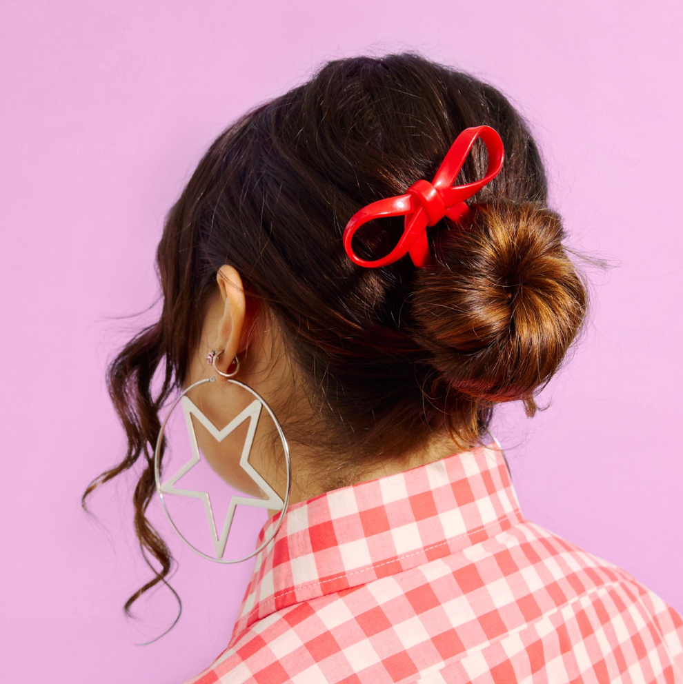 Bow Hairpin in Small Cherry