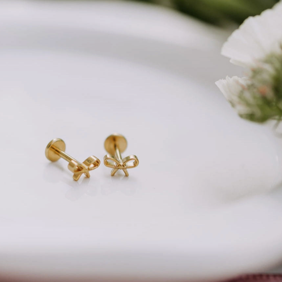 Bow Flat Back Studs