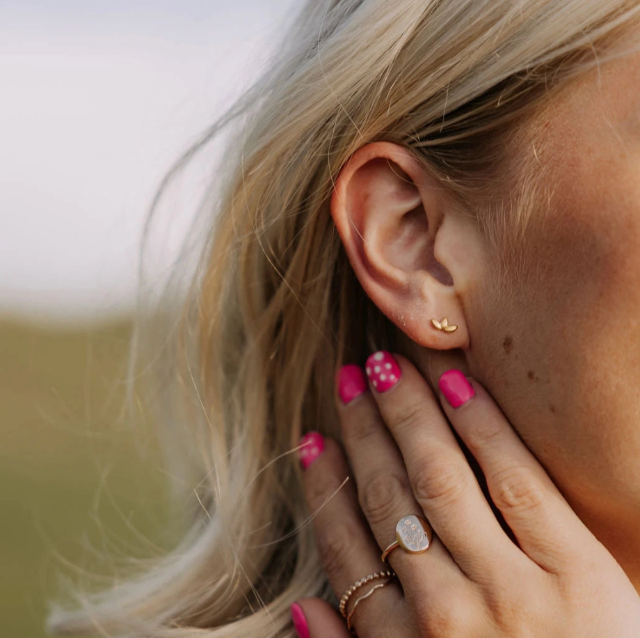 Lotus Flat Back Studs