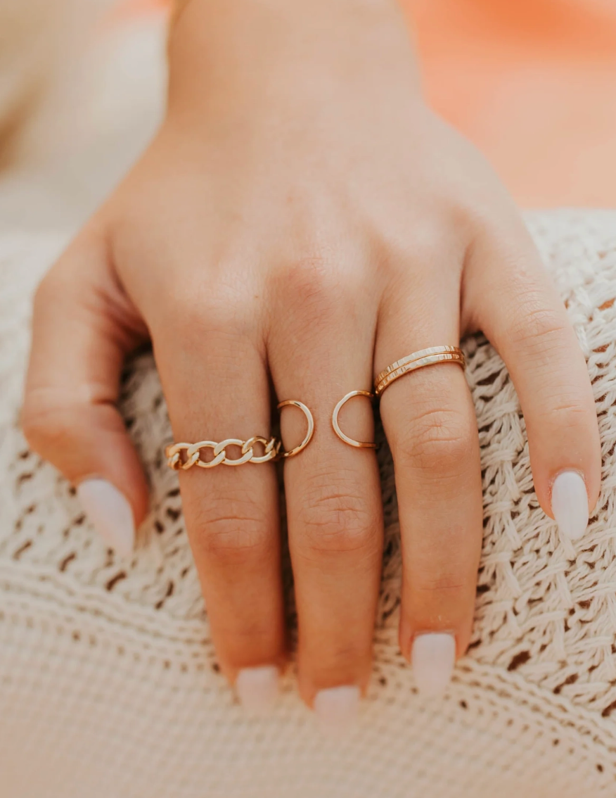 Revolve Ring