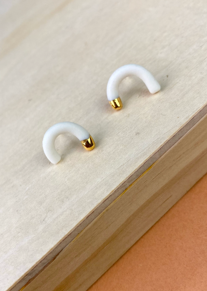Arcsin Stud Earrings