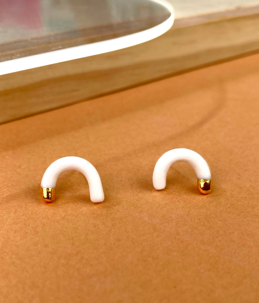 Arcsin Stud Earrings