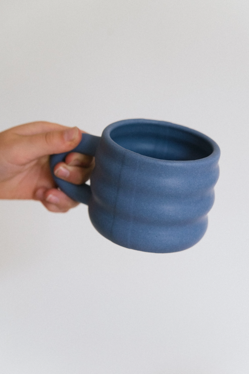 Wobble Mug in Cobalt Blue
