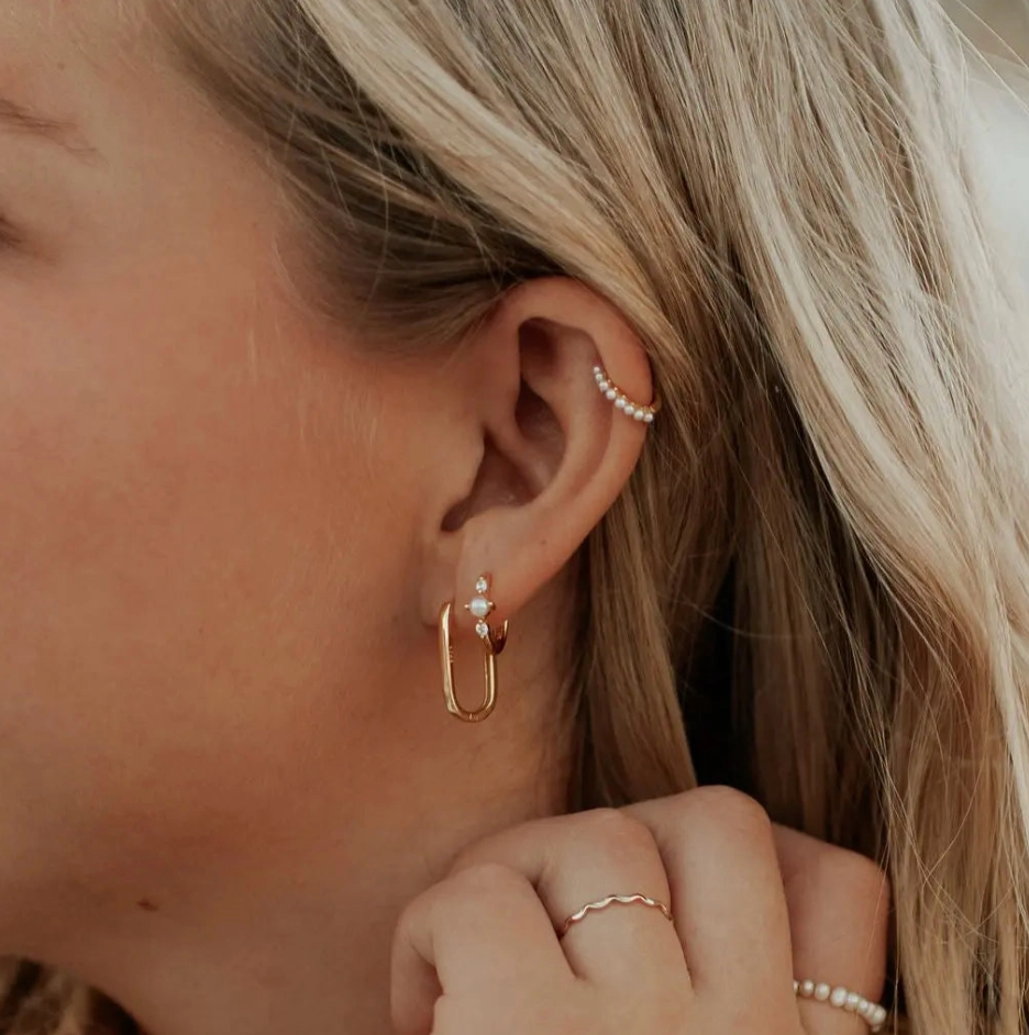 Avery Gold Hoops