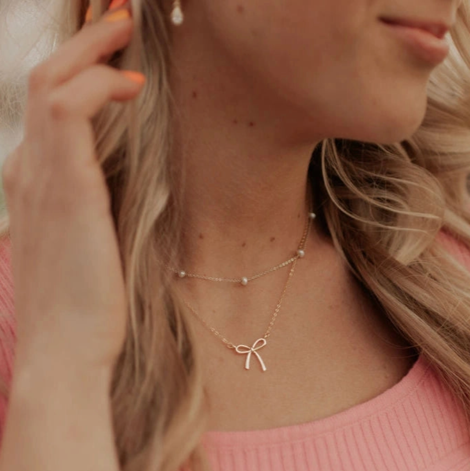 Lily Bow Necklace