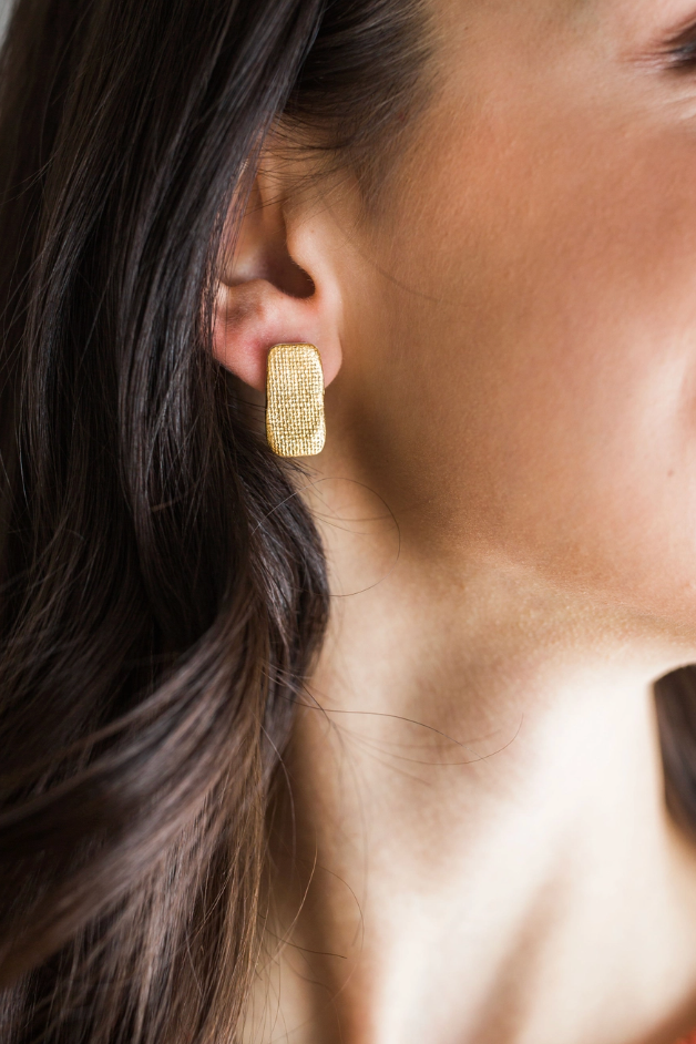 Linen Gold Bar Studs