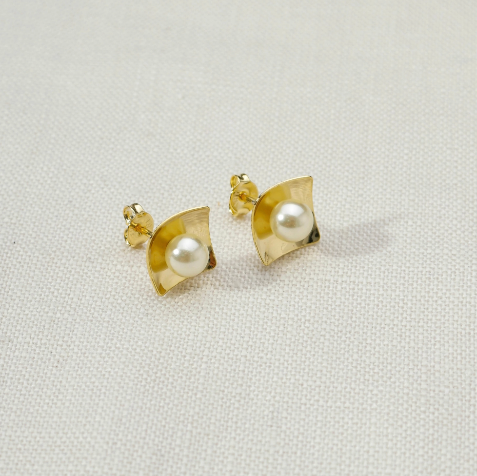 Pearl Studded Plate Earrings