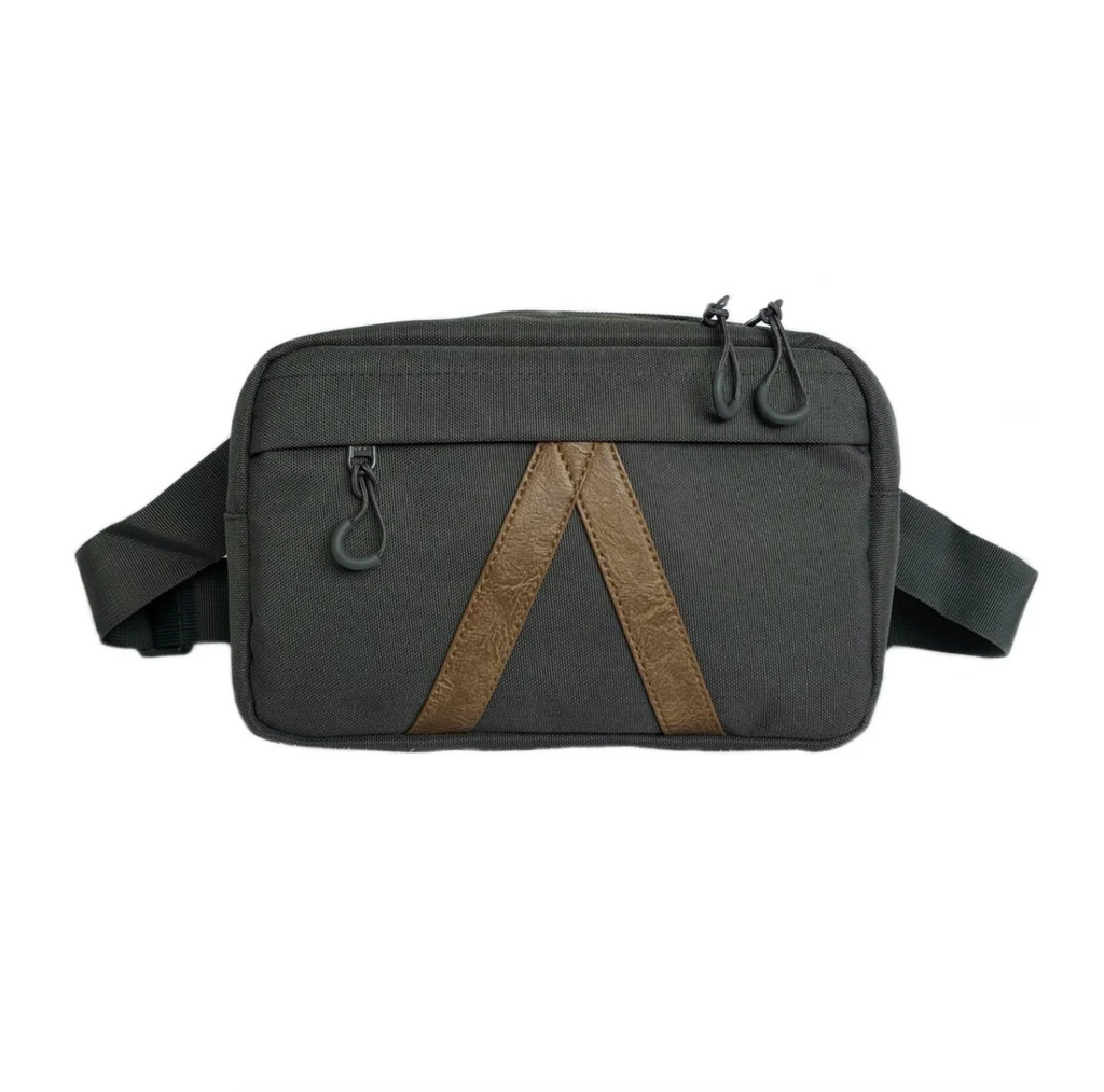 Summit Sling in Charcoal
