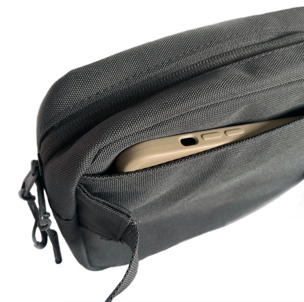 Summit Sling in Charcoal