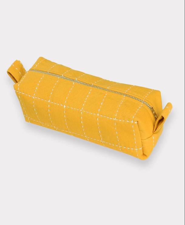 Small Grid-Stitch Toiletry Bag