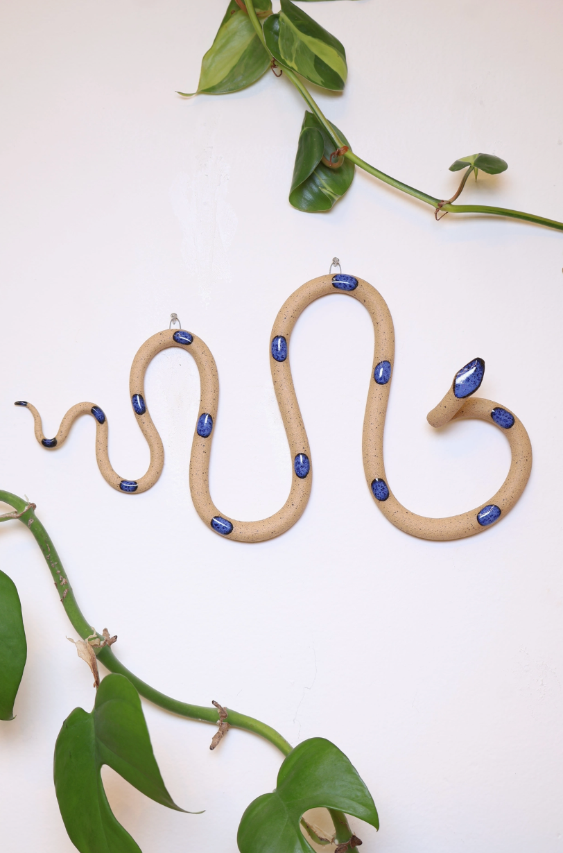 Horizontal Ceramic Wall Snake