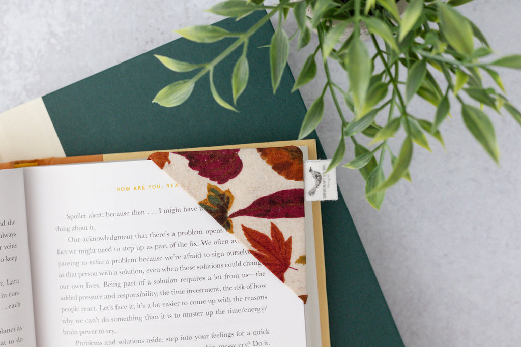 Green Large Flowers Bookmark